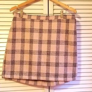 Mini skirt NWT